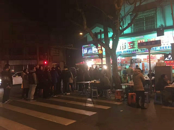 把豆?jié){油條做成夜宵，外賣月銷破百萬，他已經(jīng)做了7年的網(wǎng)紅